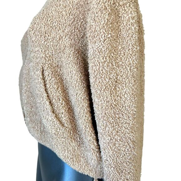 SKIMS Teddy Collection Jogger Set - Picture 4 of 16